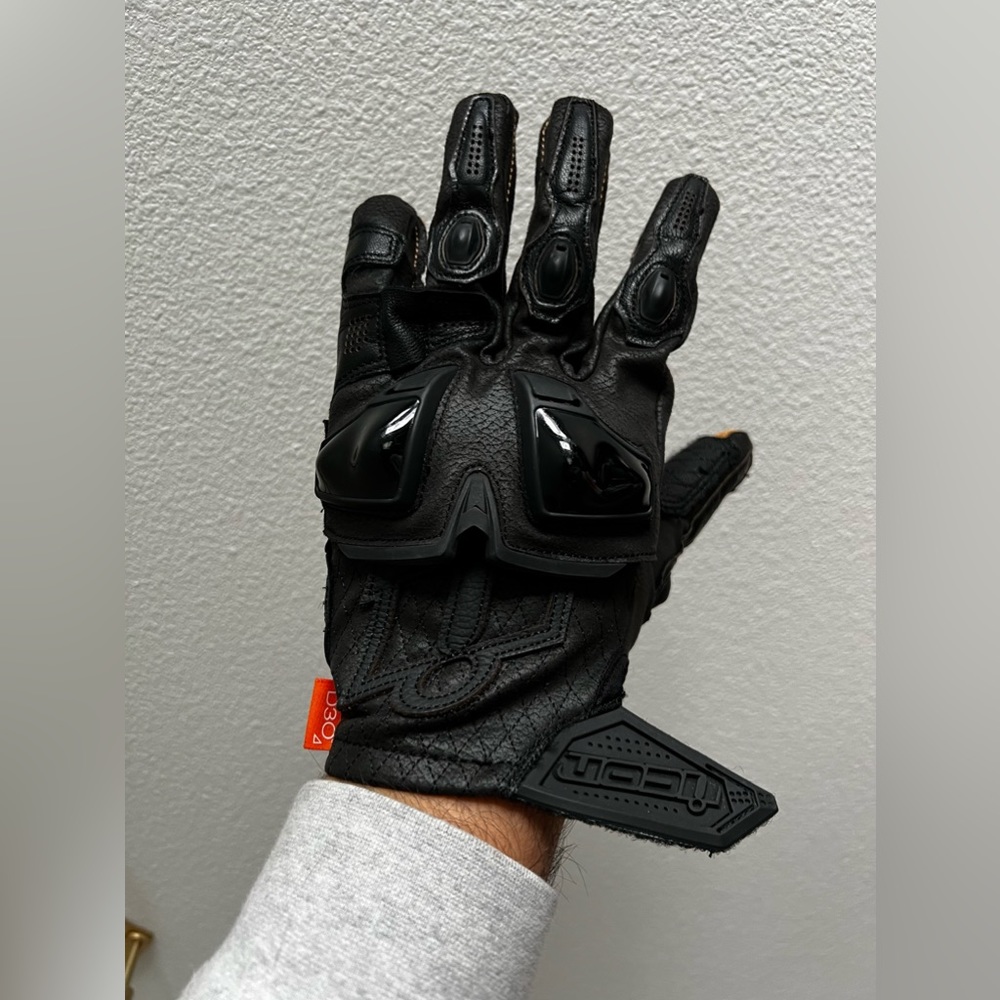 Icon Hypersport Short Gloves